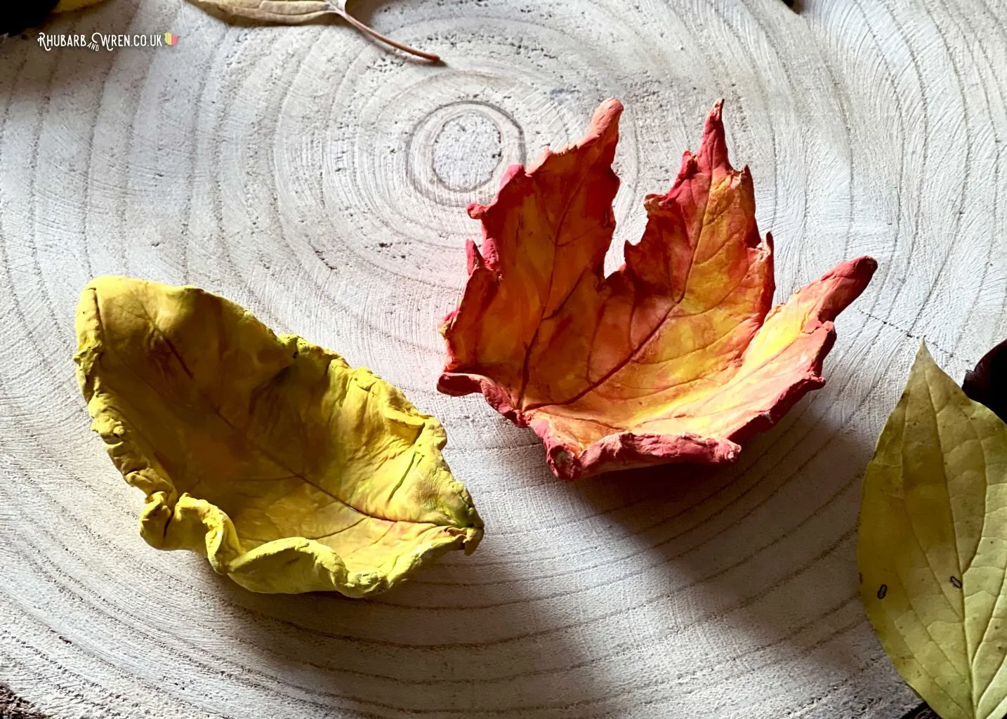 HOW TO MAKE A DIY AIR DRY CLAY GOLD AND WHITE PAINTED BOWL