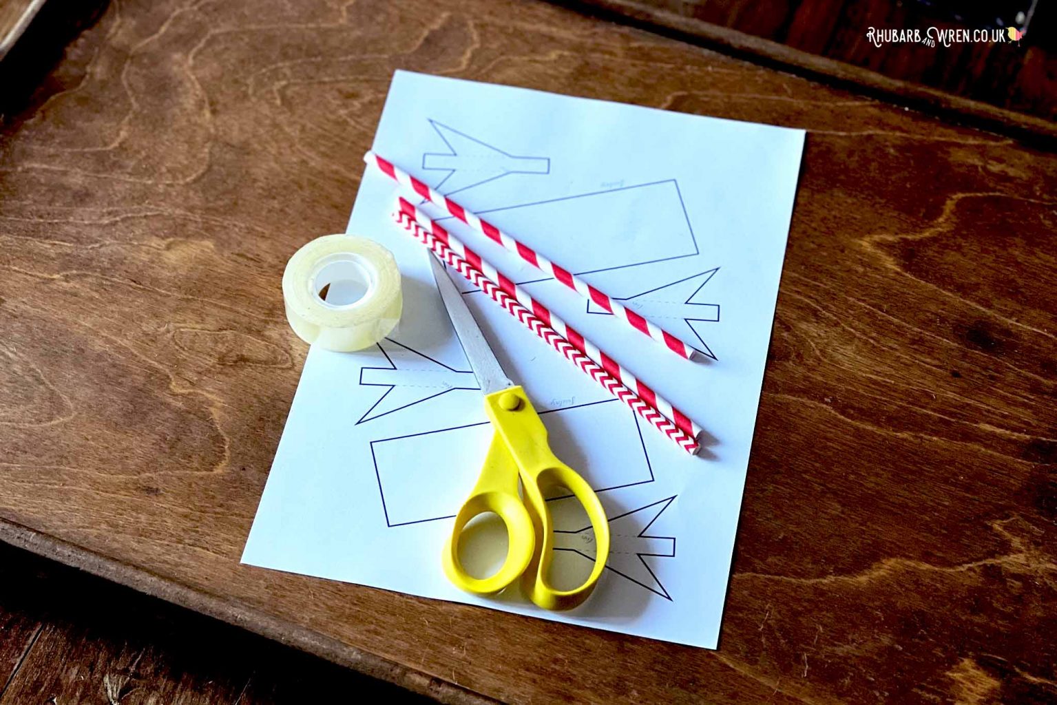 Make a Rocket with Rectangles and Triangles - Projects for Preschoolers